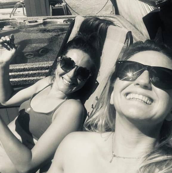 Meet your Posher, Delta - Picture 1 of 1